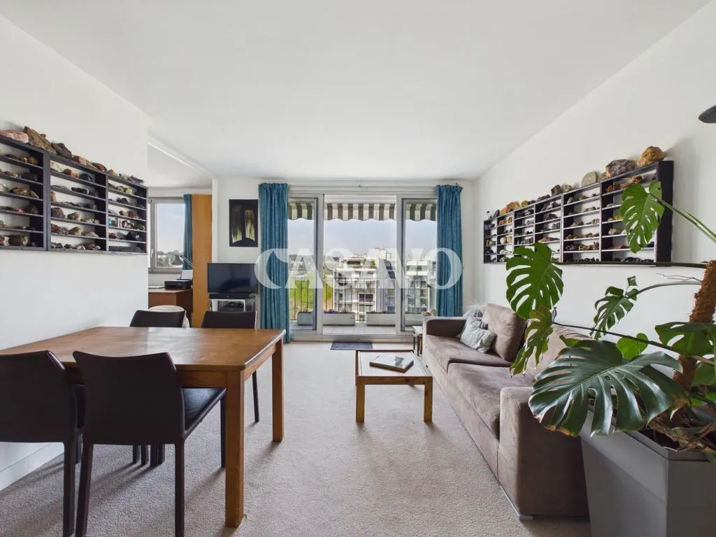 Elutuba - 4-Piece Flat with Balcony in Saint-Cloud