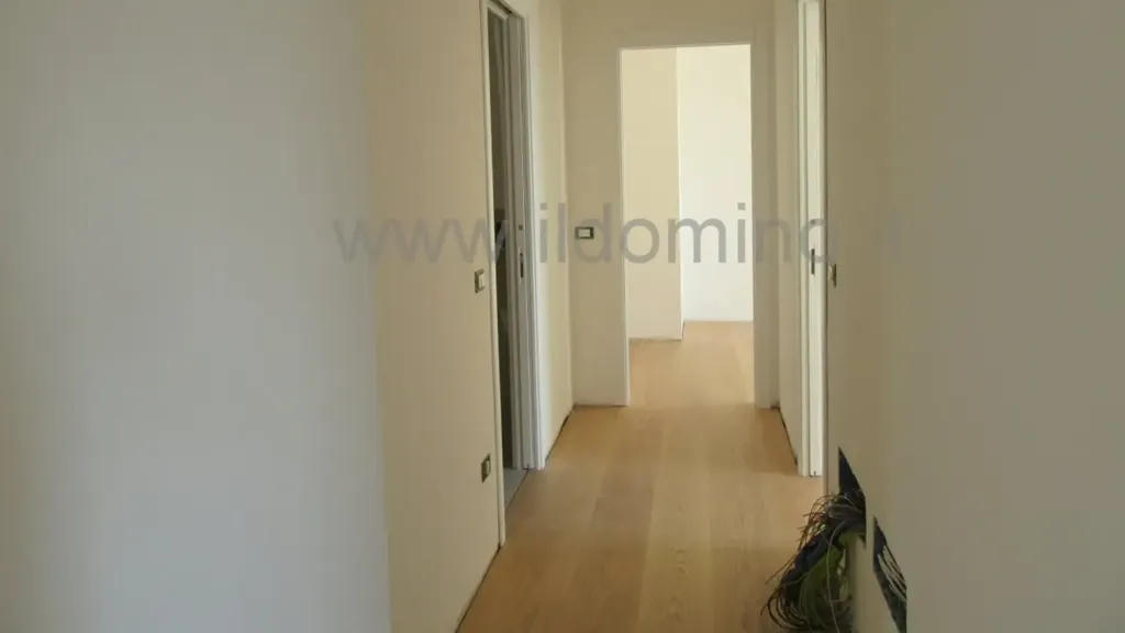 Entrée - Modern Apartment with Solar Panels in Padua