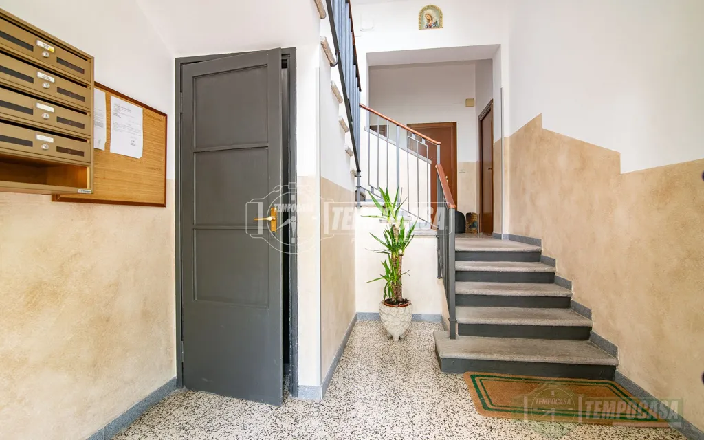 Pièces - Rustic-Style Flat with Central Heating in Sesto San Giovanni