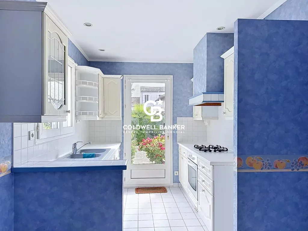 Köök - Charming Townhouse in Haras Quarter, Saintes