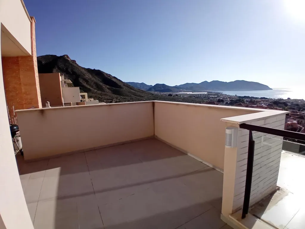 Rõdu - Penthouse with Sea Views in Mojón Hills