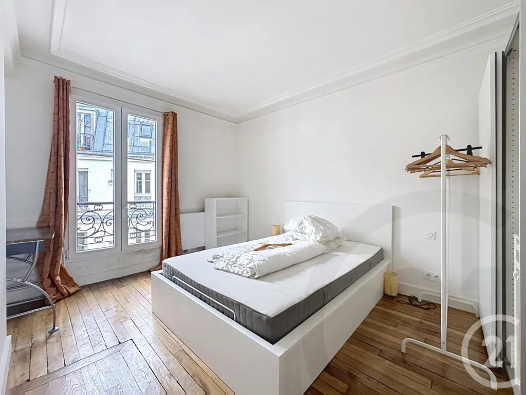 Camere da letto - Bright 2-Bedroom Parisian Flat with Rooftop View