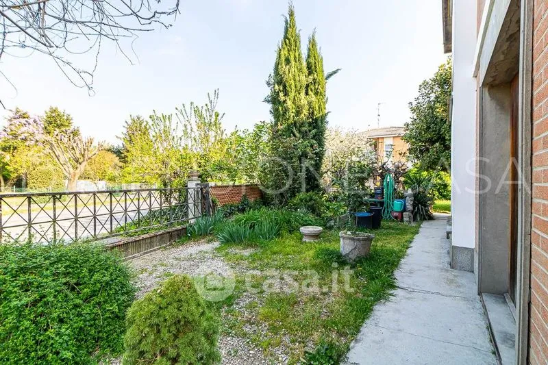 Jardin - Villa with Garden in Cavezzo Centre