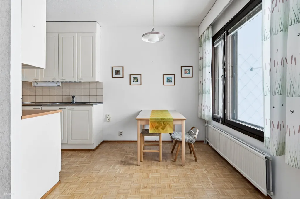 Salle à manger - Apartment with South-Facing Balcony in Joensuu