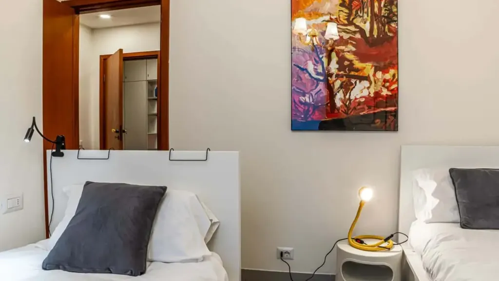 Magamistoad - Studio Apartment with Balcony in Milan