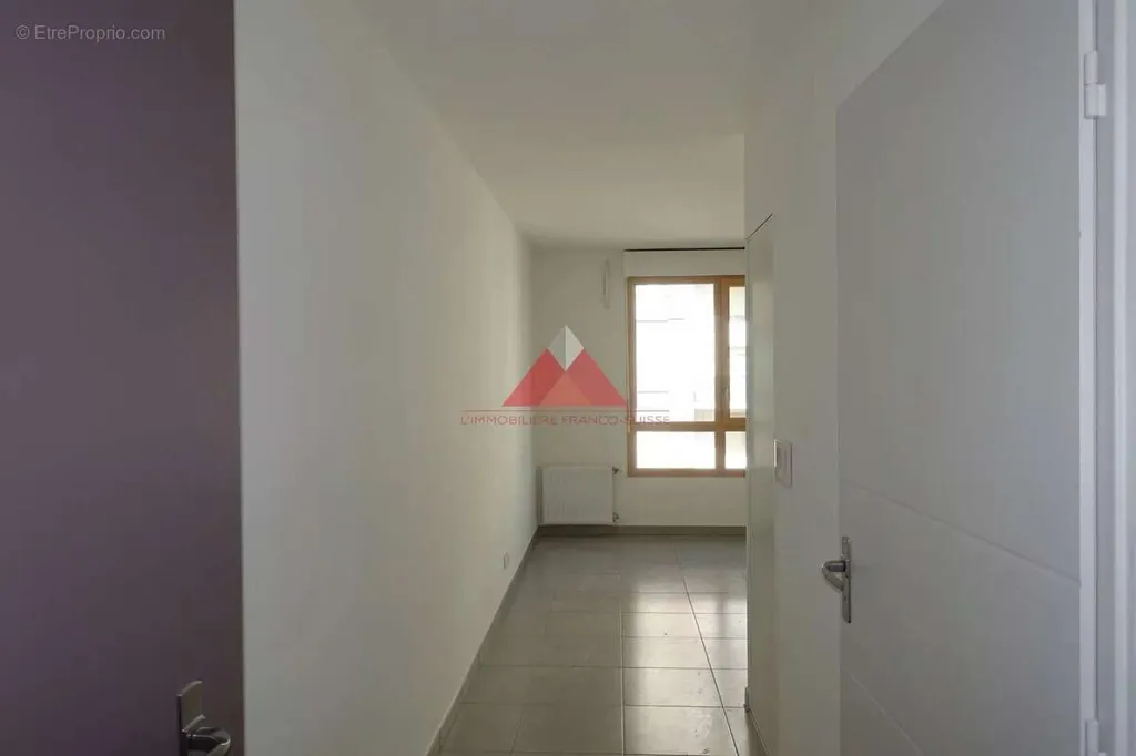 Esik - Studio with Balcony in Lyon 8th