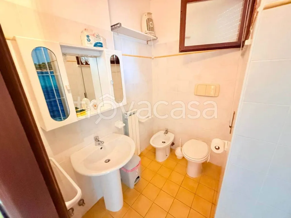 Bagni - Trilocale with Terrace in Urbino