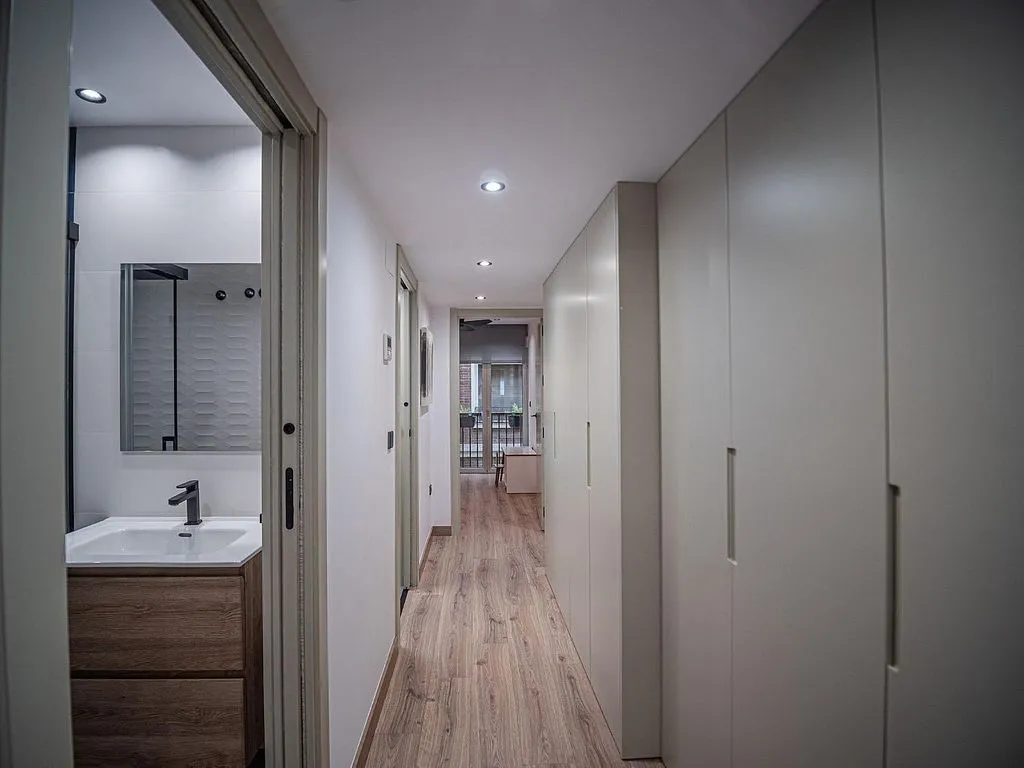 hallway_entrance