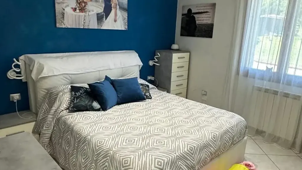 Chambres - Bright 3-Bed Flat with Balcony in Capraia e Limite