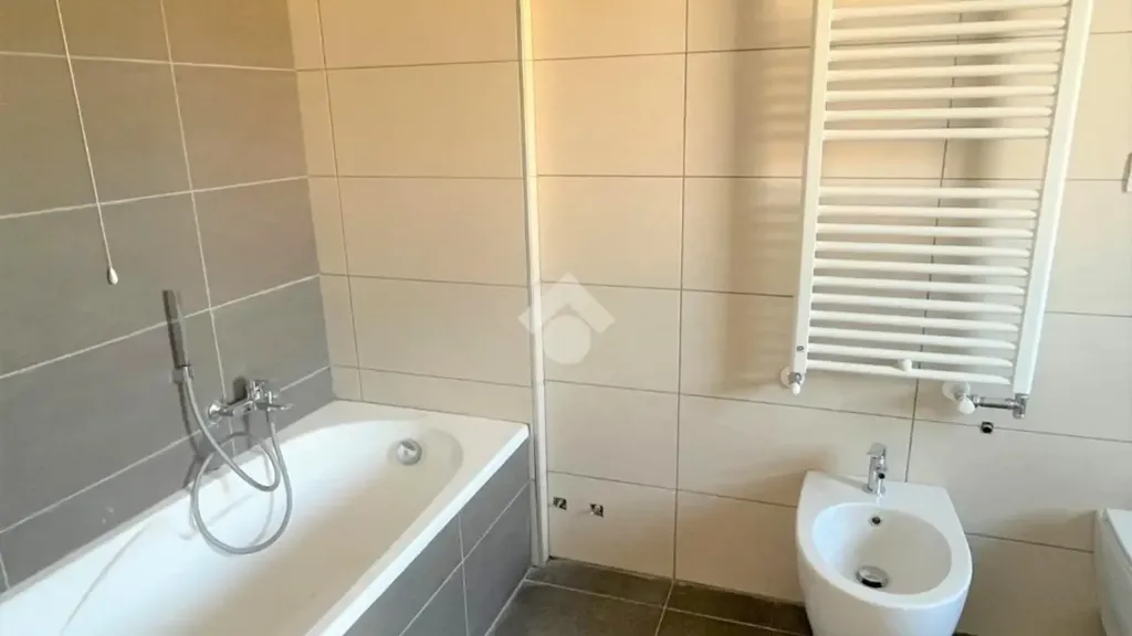 Bathrooms - Newly Built Triplex with Two Bedrooms in Ponte San Giovanni