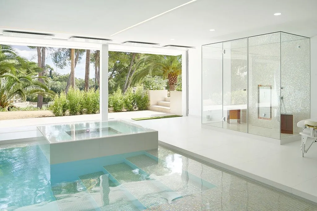 Vannitoad - Neoclassical Villa with Pool in Son Vida