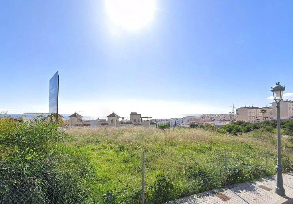 Aed - Building Land with Development Potential in Nerja