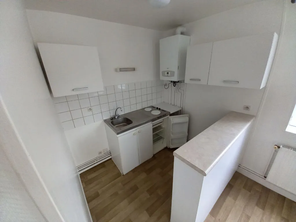 Cuisine - Appartement 2 Pièces au Centre d'Étrépagny