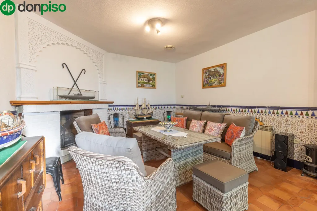 Salle à manger - Chalet with Private Pool in Calle del Abedul