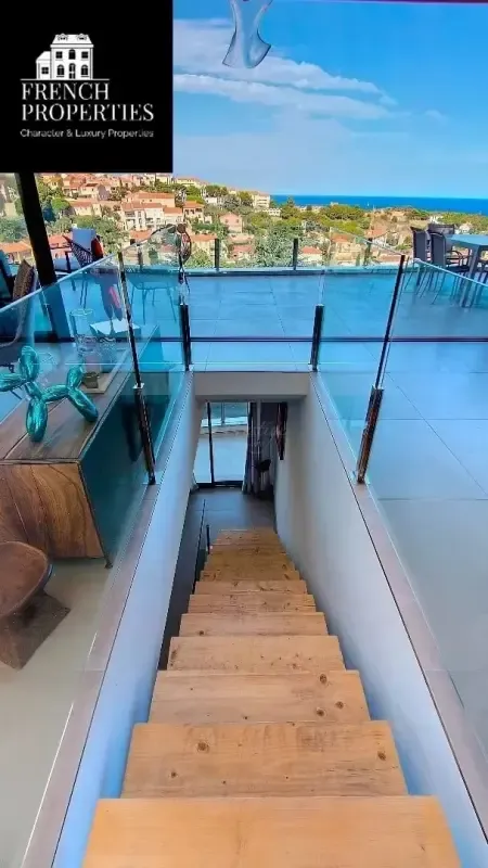 Pièces - Maison Contemporaine avec Vue Panoramique à Port-Vendres