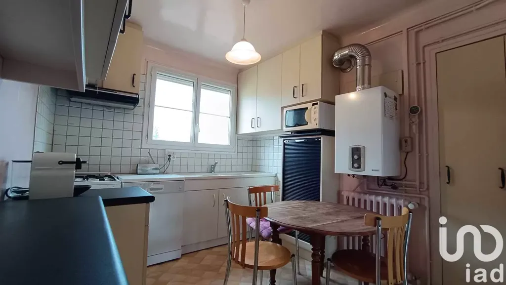 Köök - 4-Bed Apartment with Garage in Auxerre