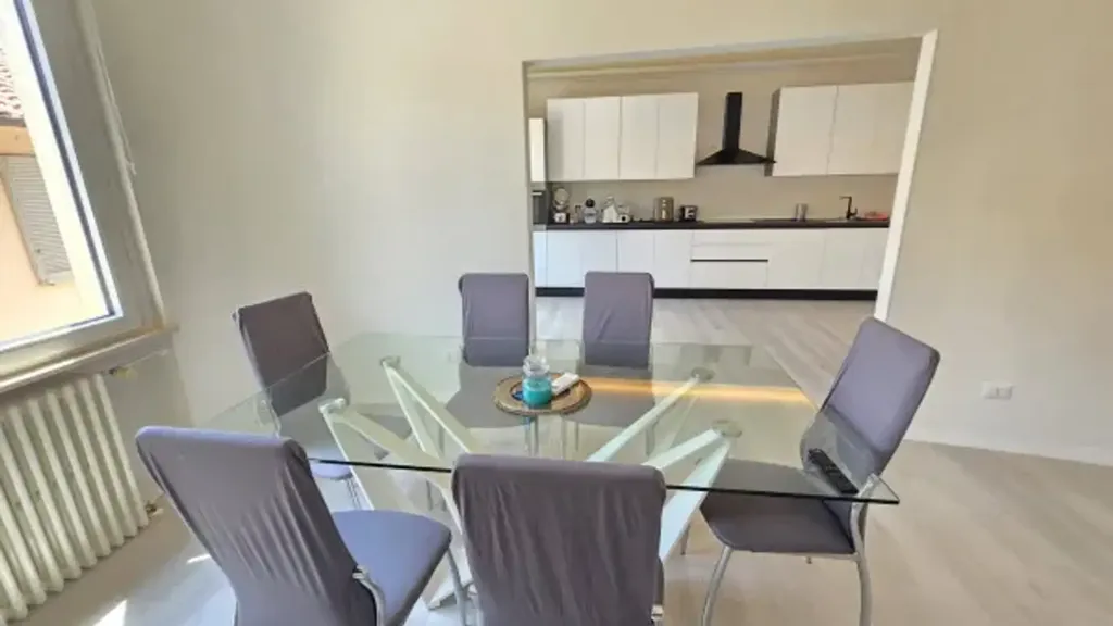 Sala da pranzo - Appartamento ristrutturato con terrazza a Galliate