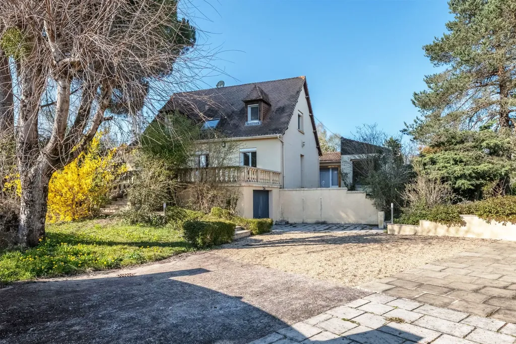 Välivaade - Exceptional House with Pool near Périgueux