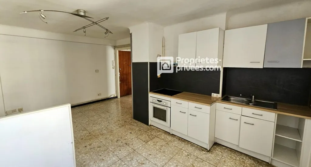 Cucina - 2-Bedroom Apartment with Secure Residency in Perpignan
