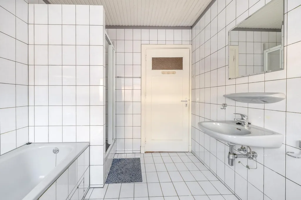 Vannitoad - Spacious Attic Flat with Terrace in Tegelen