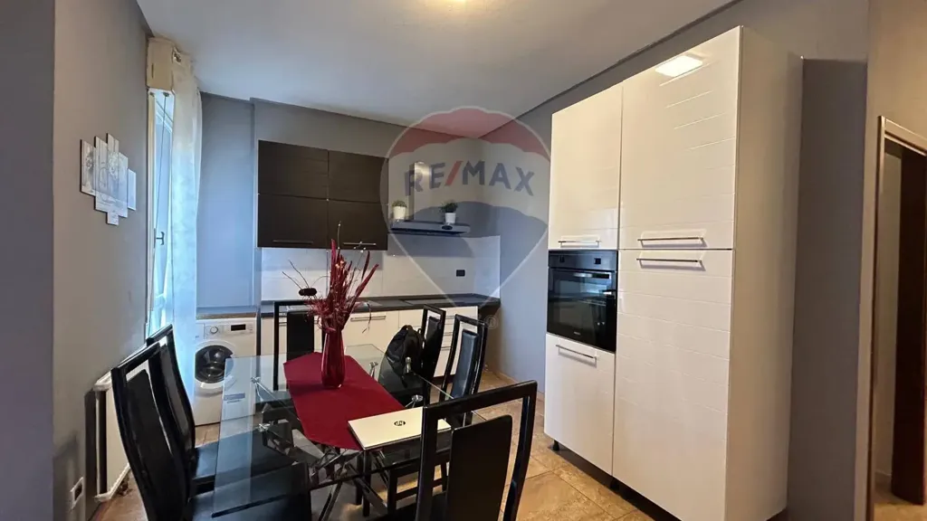 Kitchen - Rented Apartment with Balcony in Ferrara