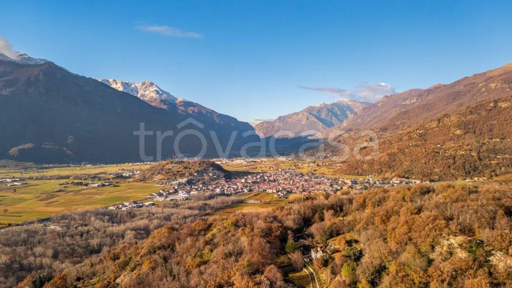 Panoramic Castle with Garden in Montalto Dora