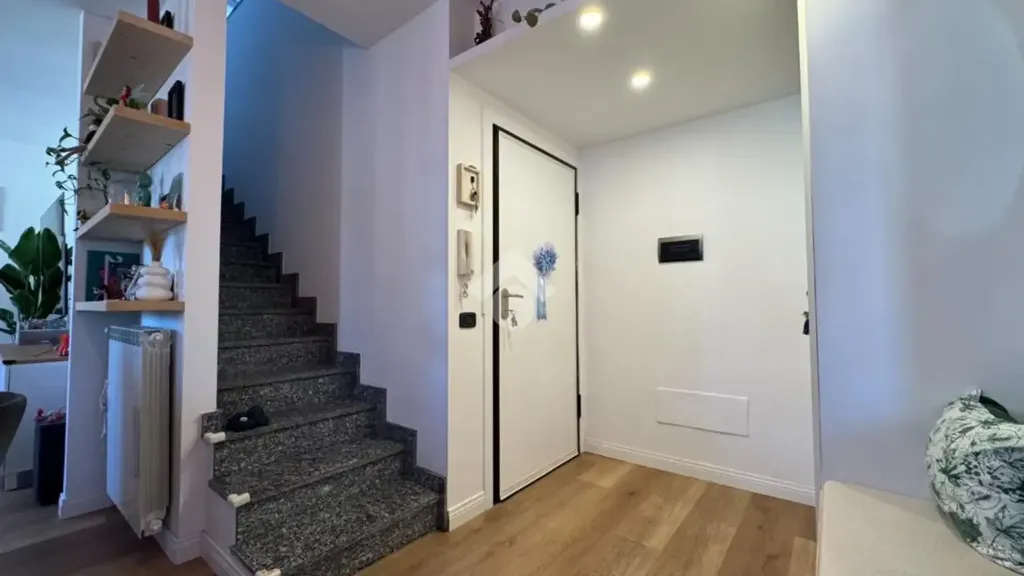 hallway_entrance