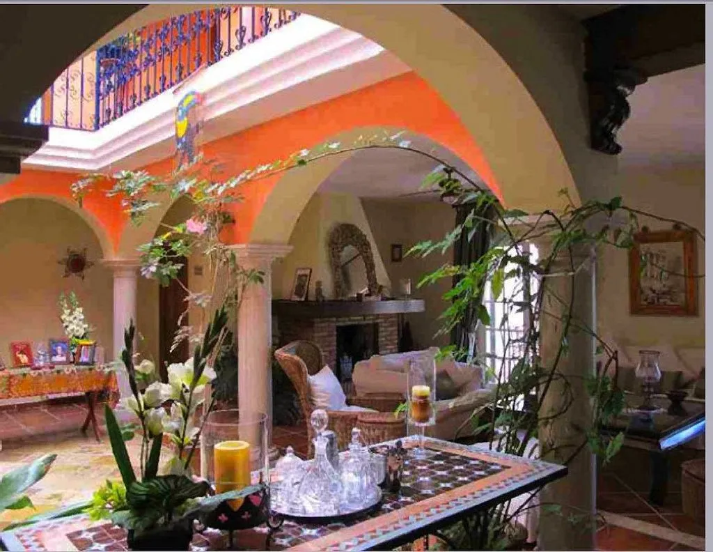 Aed - Charming Villa with Pool in Sotogrande Alto