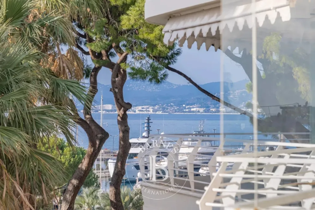1-toaline korter asukohas Cannes