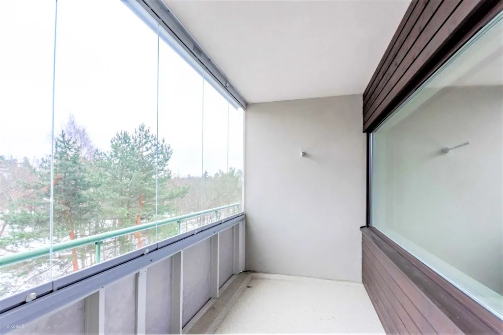 Balcon - Apartment with Balcony in Pitäjänmäki, Helsinki
