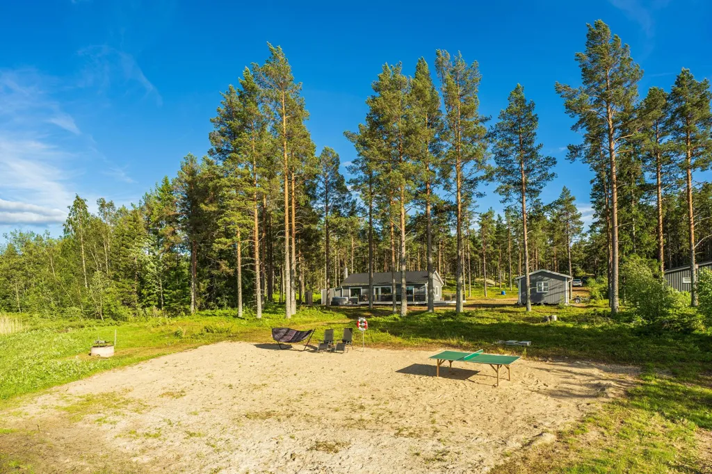Garden - Cottage with Water View near Coast