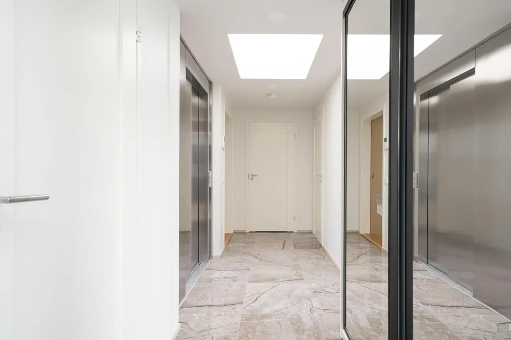 hallway_entrance