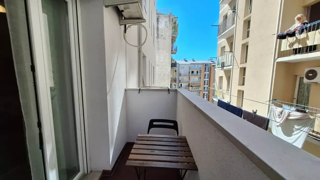 Rõdu - Elegant Triplex with Terrace in Trieste