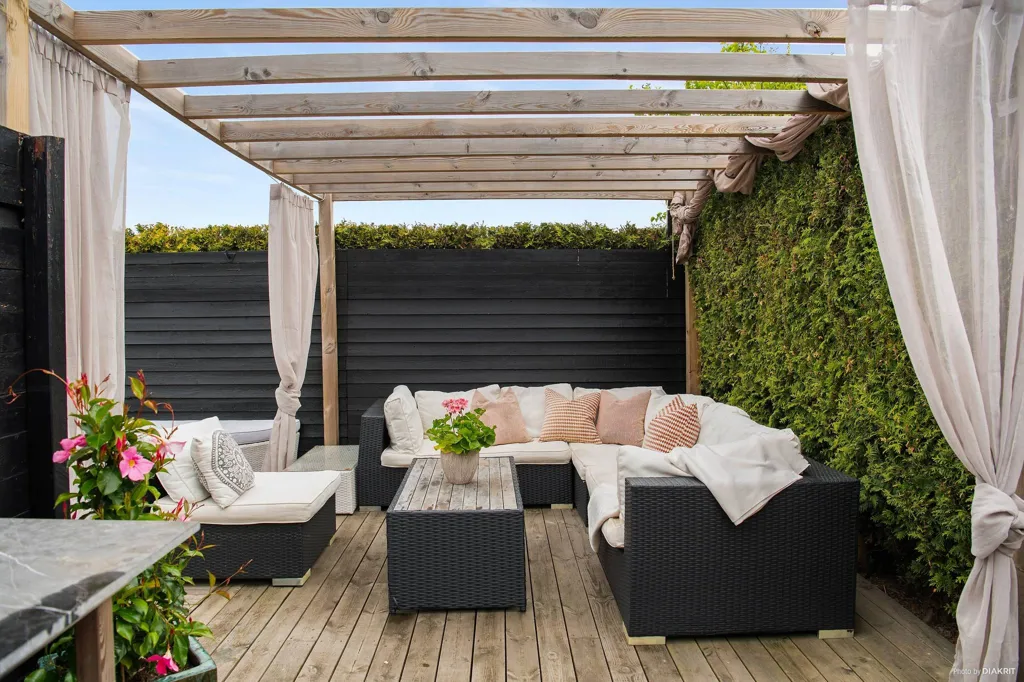 Terrasse - Charming Cottage with Garden in Sommarbyn Tornet