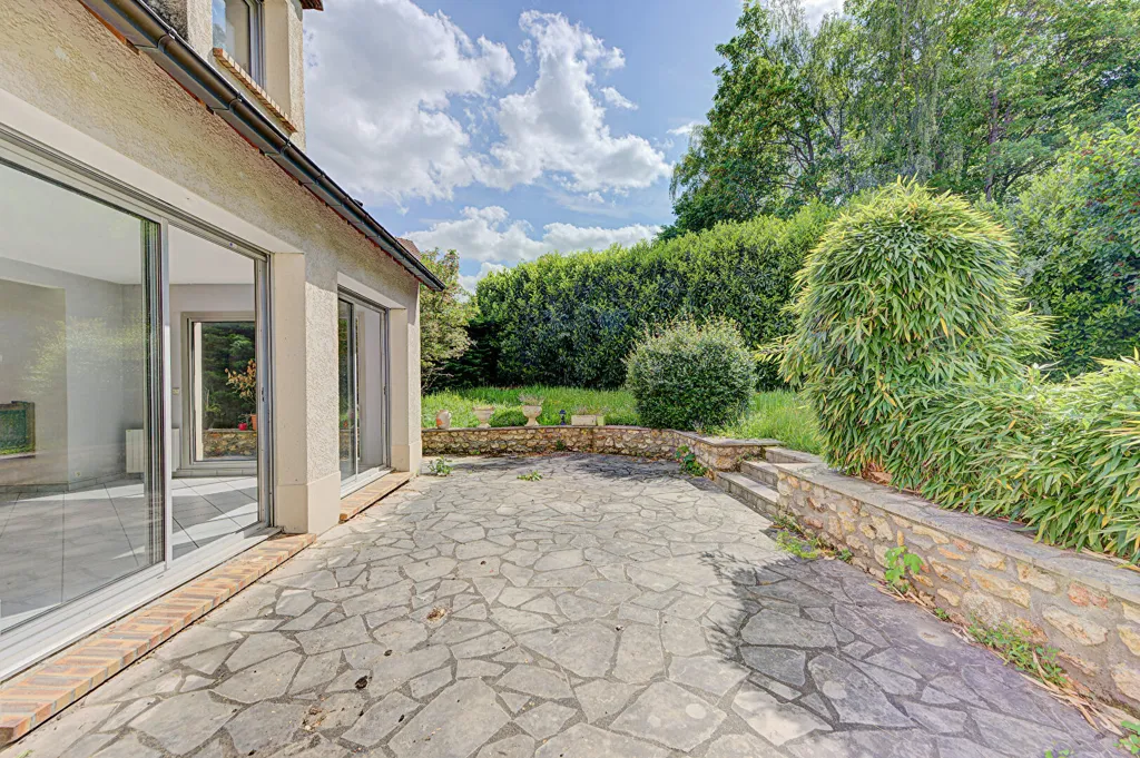 Terrass - Pavilion House with Garden in Aigremont
