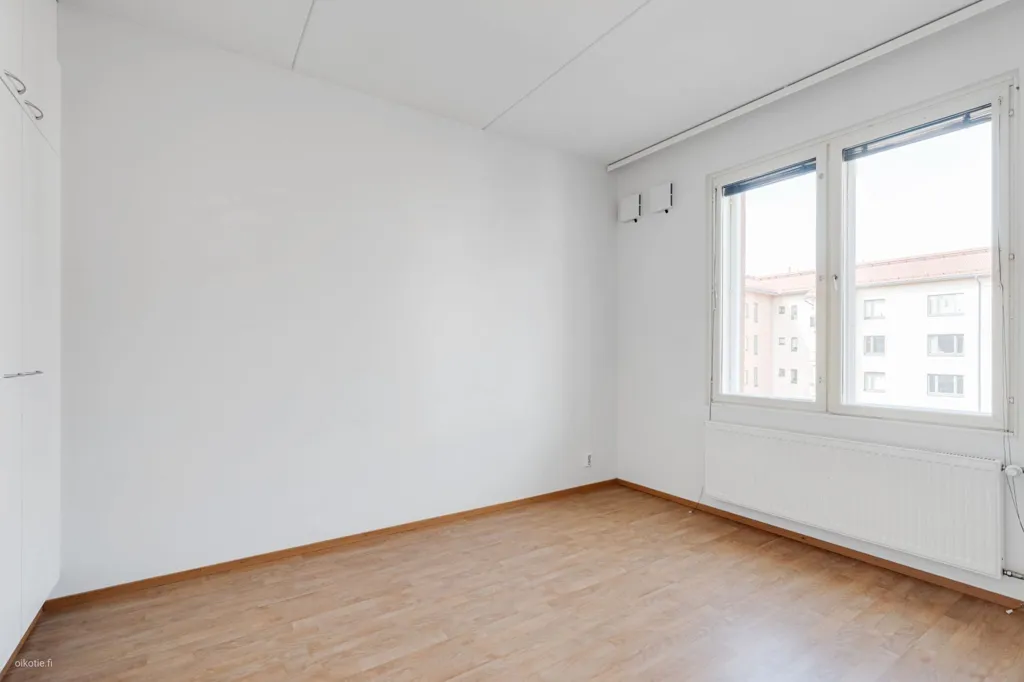Zimmer - 6-Storey Apartment with Balcony in Pakkala, Vantaa