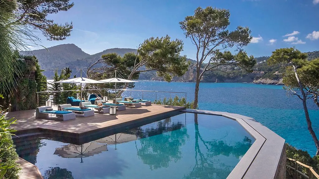 Piscine - Luxury Villa with Sea Views in Camp de Mar