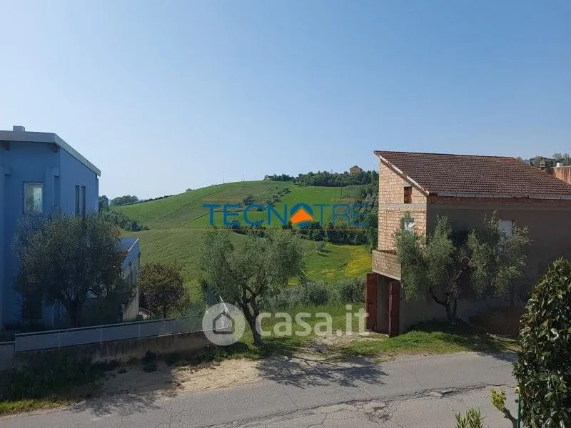 Välivaade - Multipurpose Rustico with Land in Campli