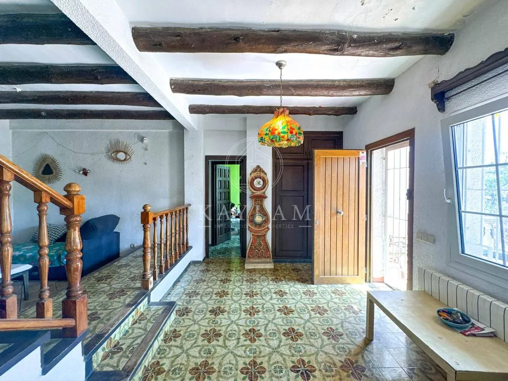 Esik - Luxury Villa with Pool in Lloret de Mar