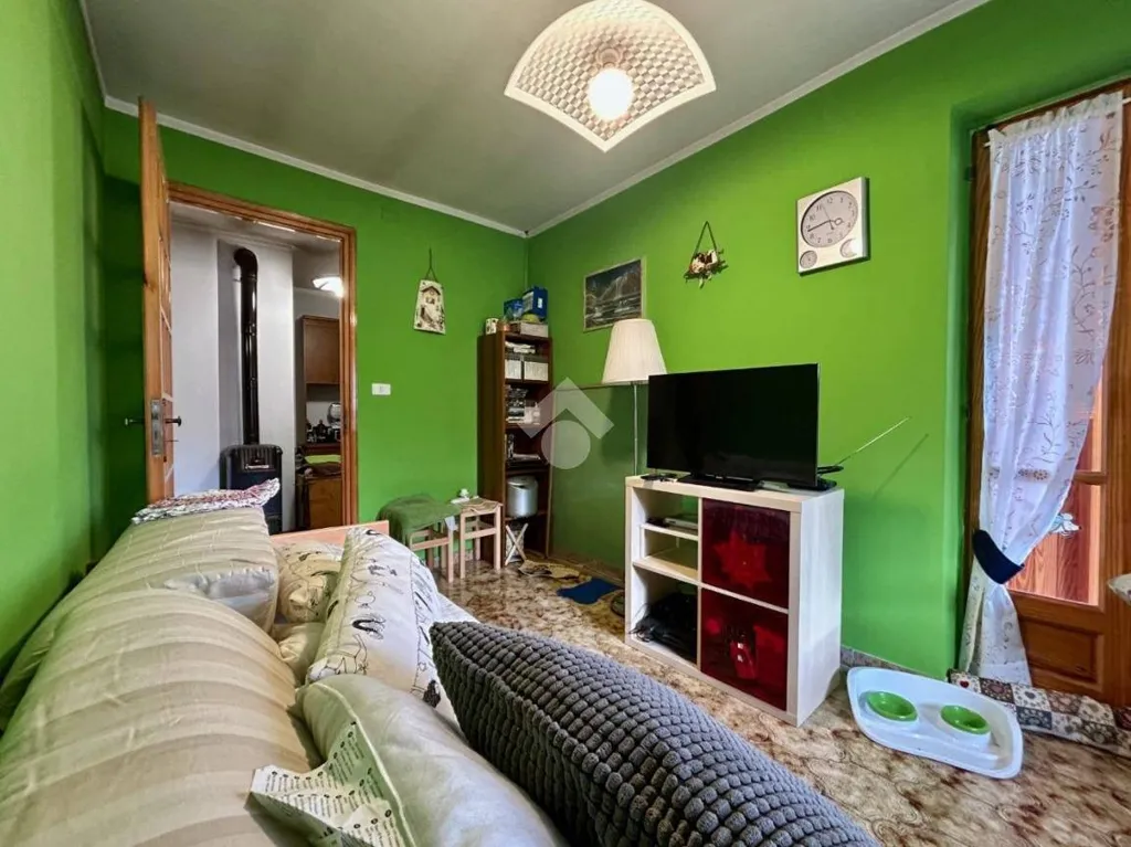 Elutuba - Semi-Detached Villa with Garden in Condove