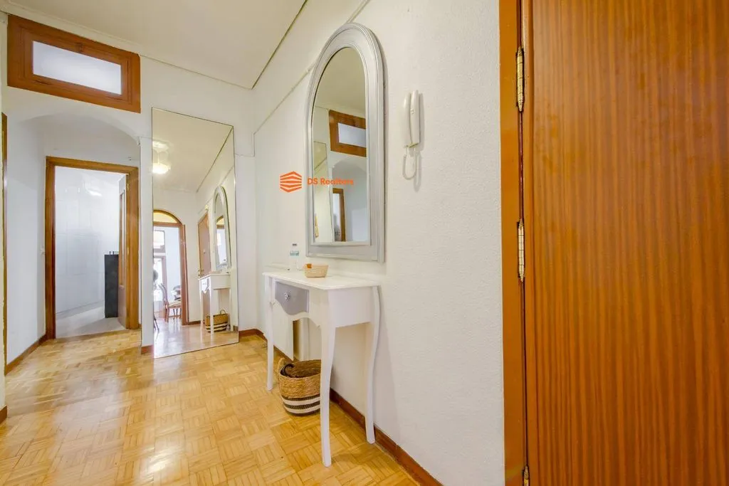 Entrée - Luxury Apartment with Balconies in Madrid Centre