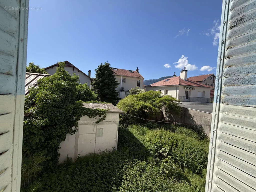 Rõdu - Refurbished Studio with Terrace in Saint Martin d'Hères
