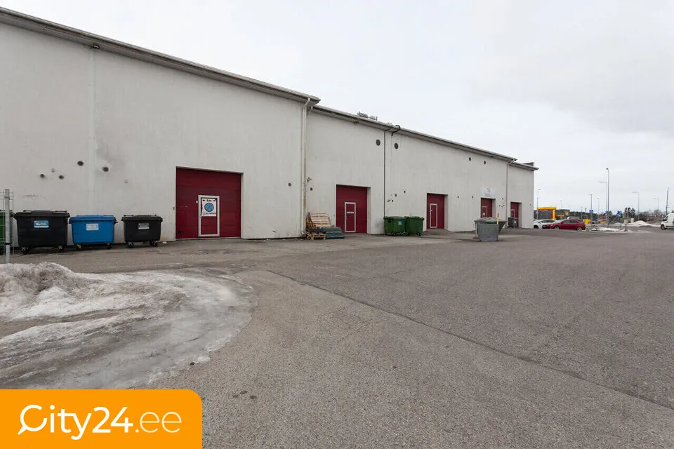 Esterno - Stock-Office Space with Retail in Peetri