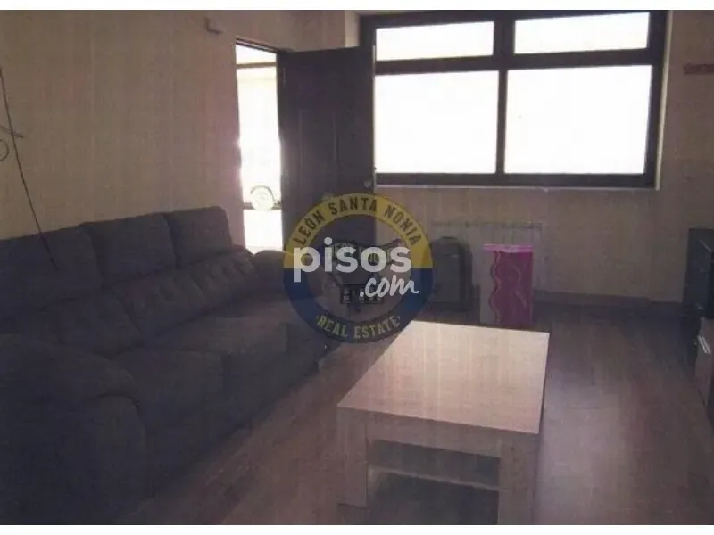 Living Room - 3-bedroom house in ES