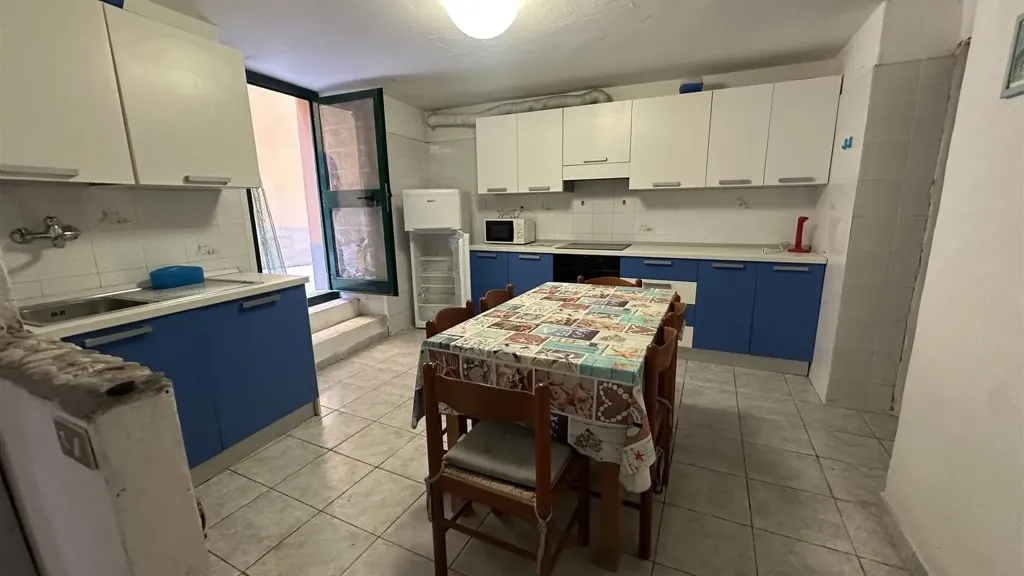 Köök - Beachfront Apartment in Borgo Saraceno, Finale Ligure