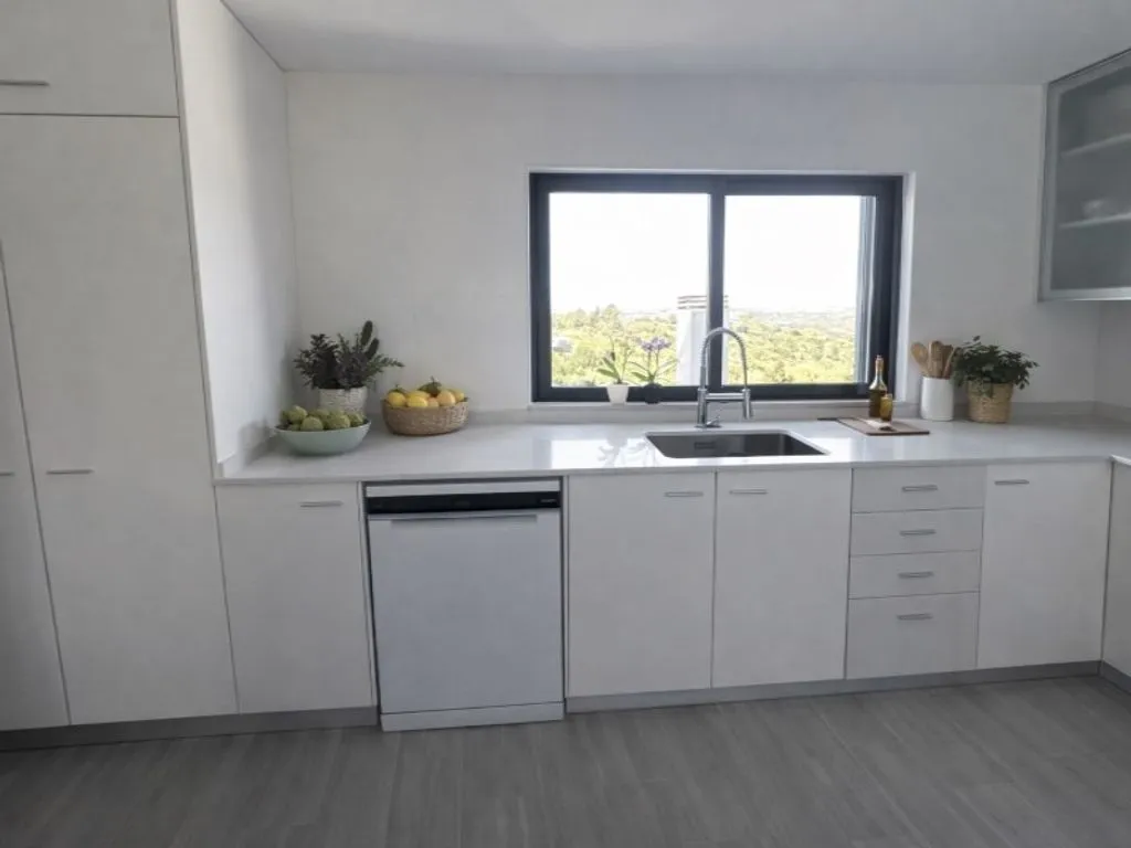 Cuisine - Contemporary Semidetached House in Mafra