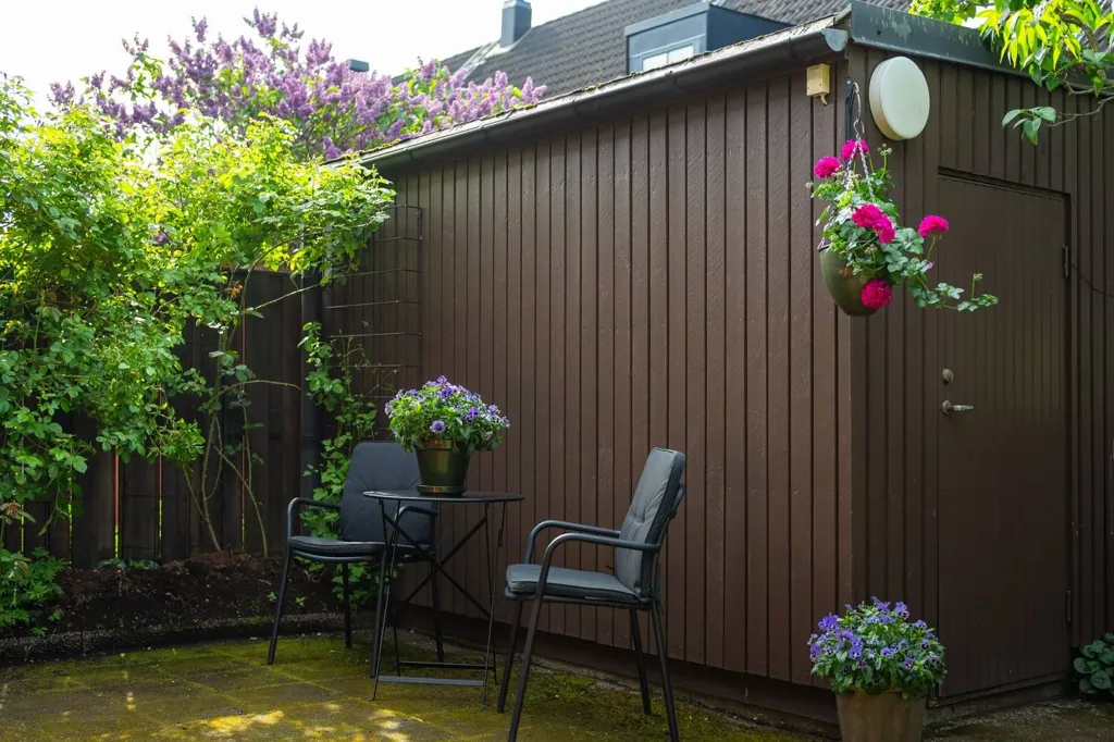 Aed - Central Detached House with Garage in Sandviken