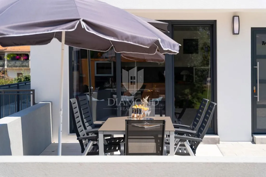 Terrass - Designer Villa with Sea View in Vrsar