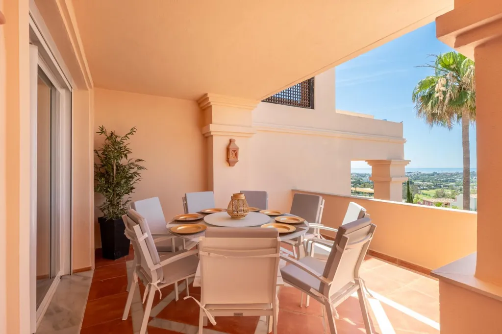 Terrasse - Luxury Apartment with Sea Views in Marbella