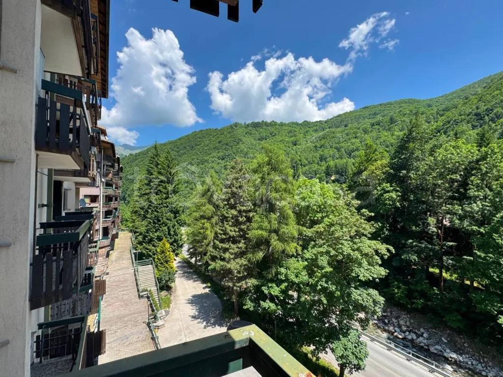 Rõdu - Apartment with Balcony in Limone Piemonte